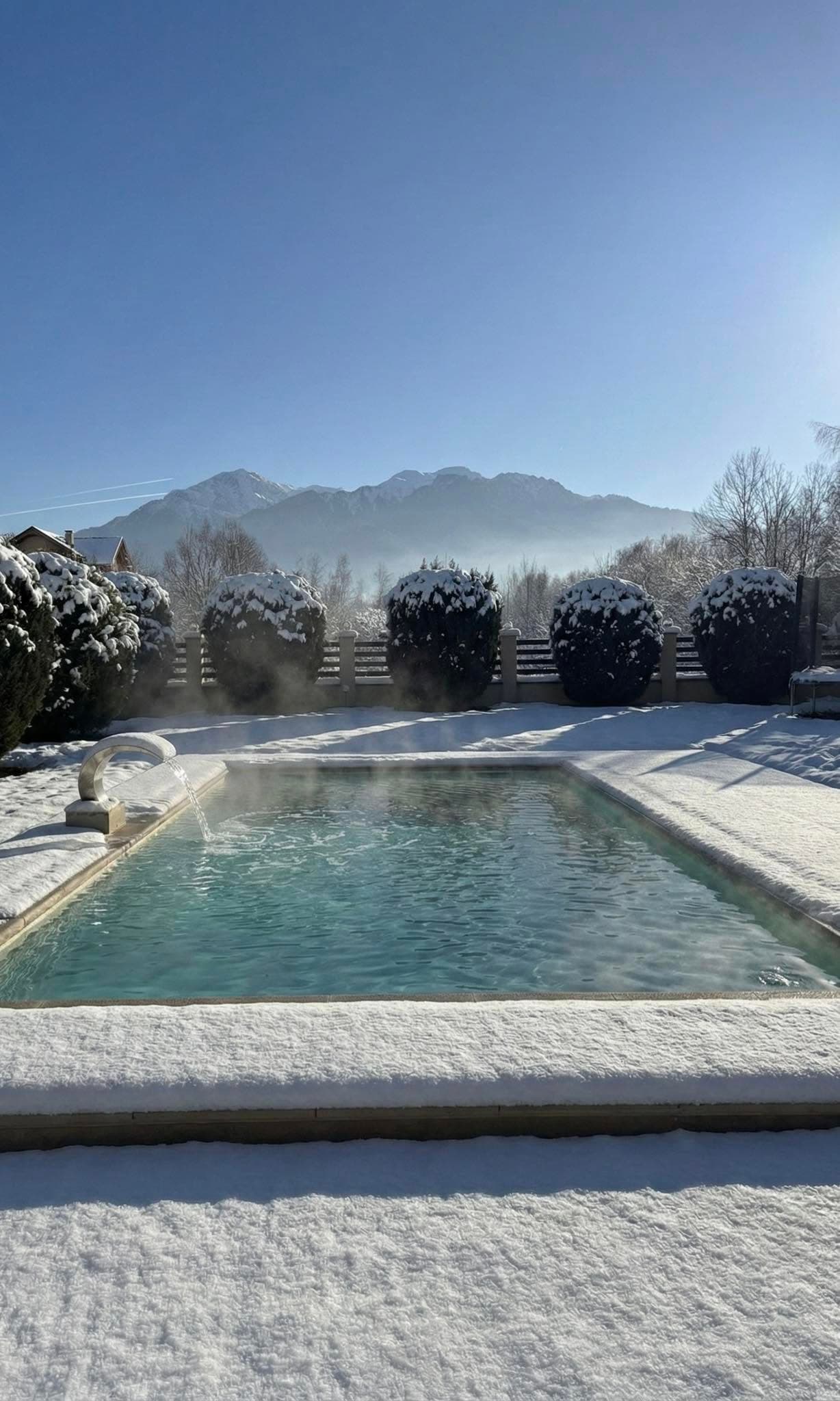 Casa Csiki, piscina — locație de evenimente în Râșnov