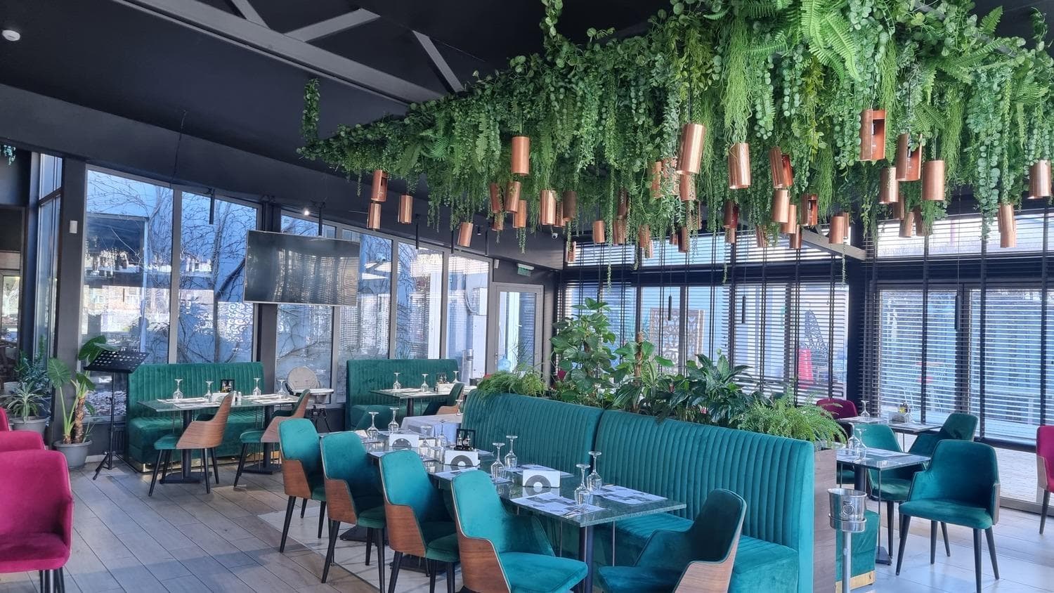 Eleven Restaurant à la carte, sala de recepție — locație de evenimente în București