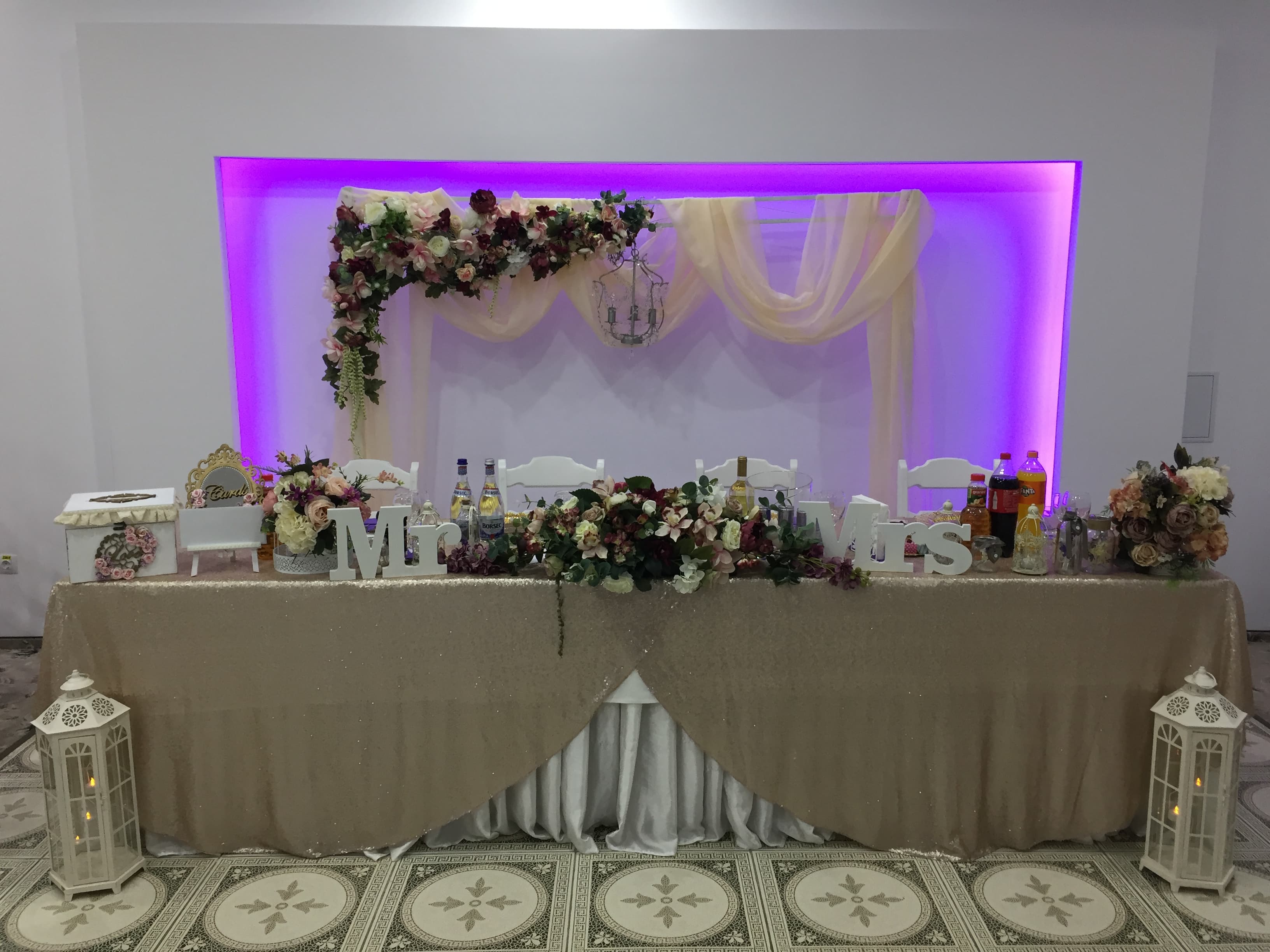 Hotel Marea Neagră Mamaia - Salon Petit, sala pregătită pentru nuntă — locație de evenimente în Mamaia