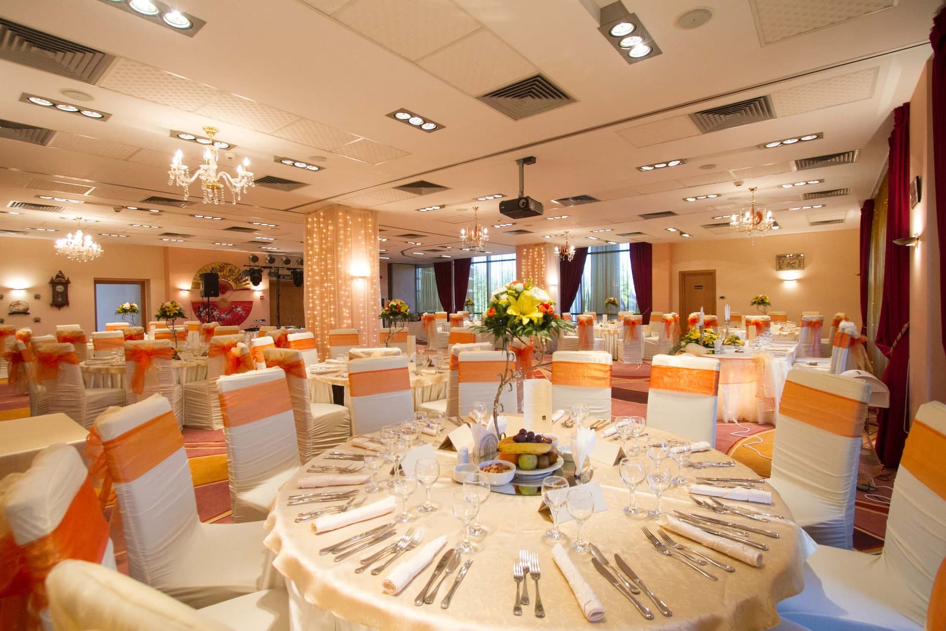 Hotel Mari Vila - Salon Shanghai, sala de evenimente — locație de evenimente în București