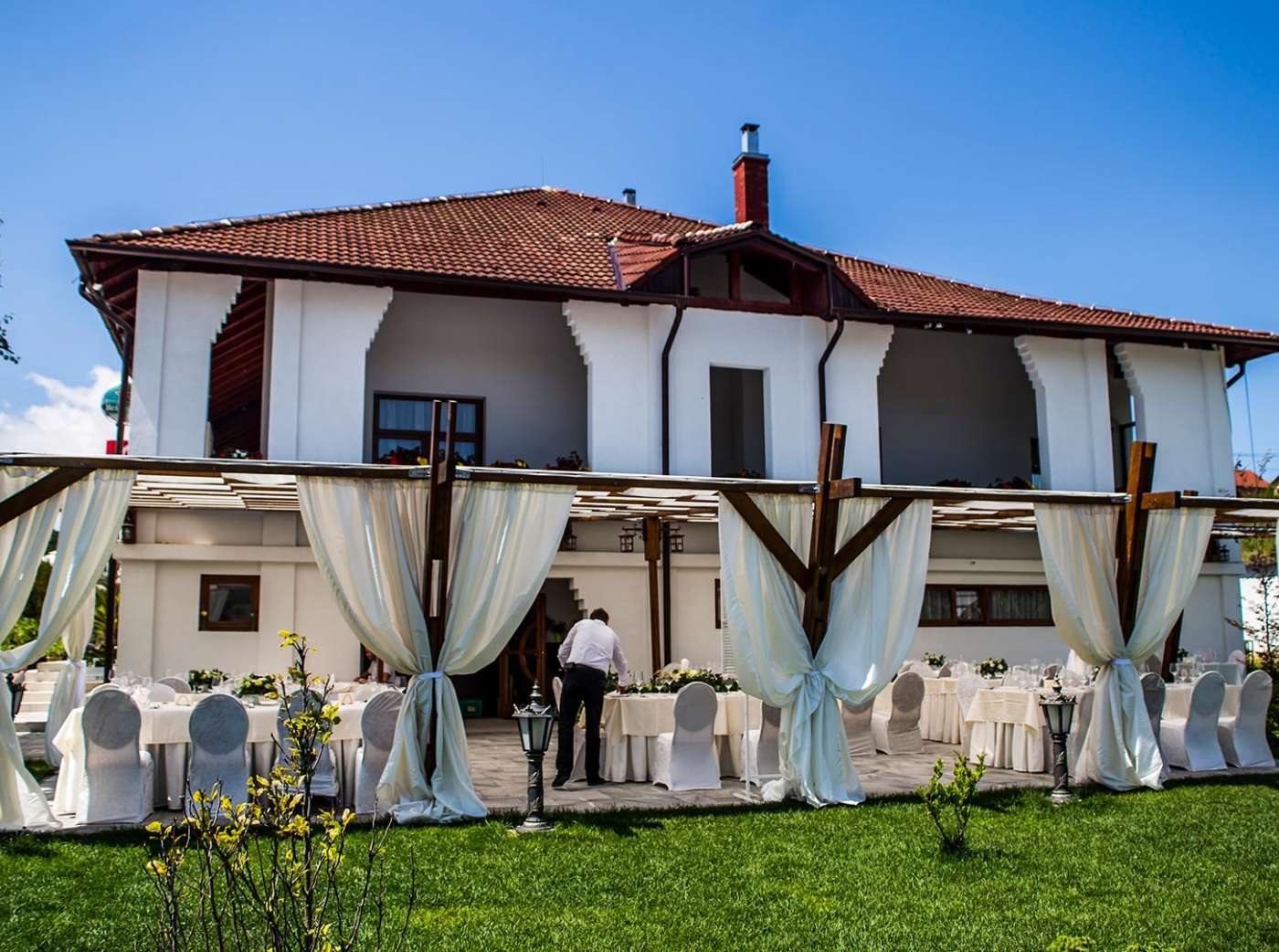 Pensiunea Casa Boema, exteriorul locației — locație de evenimente în Corunca