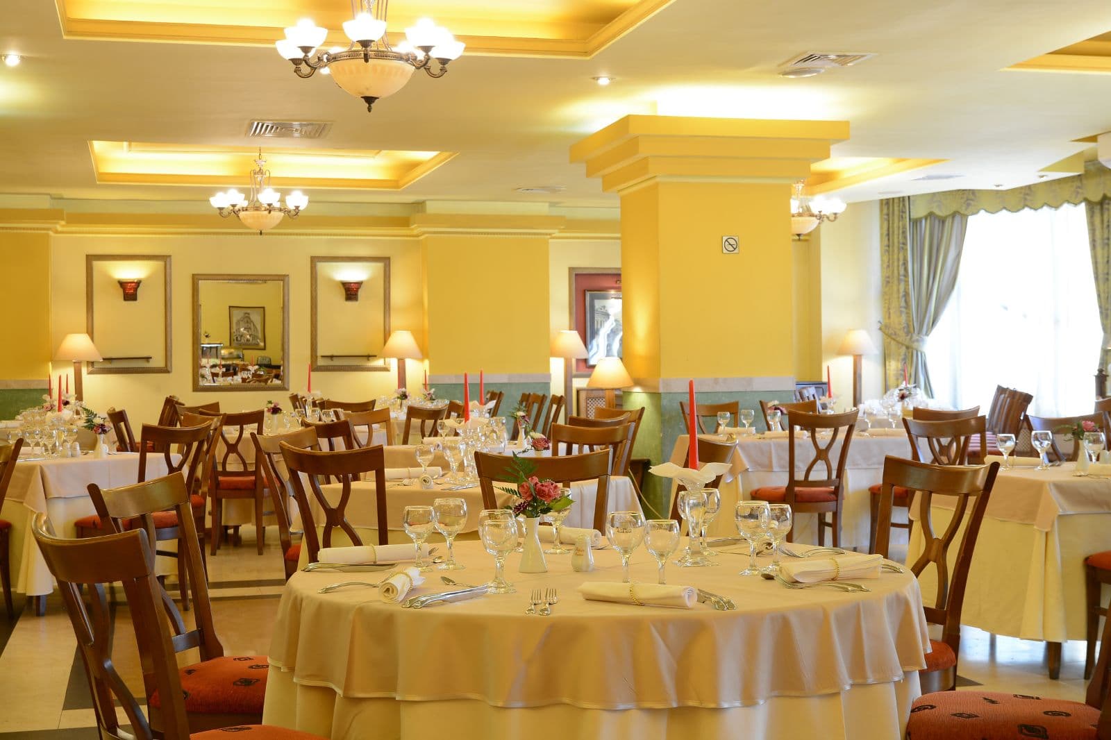 Restaurant Berbec, sala de evenimente — locație de evenimente în Ploiești