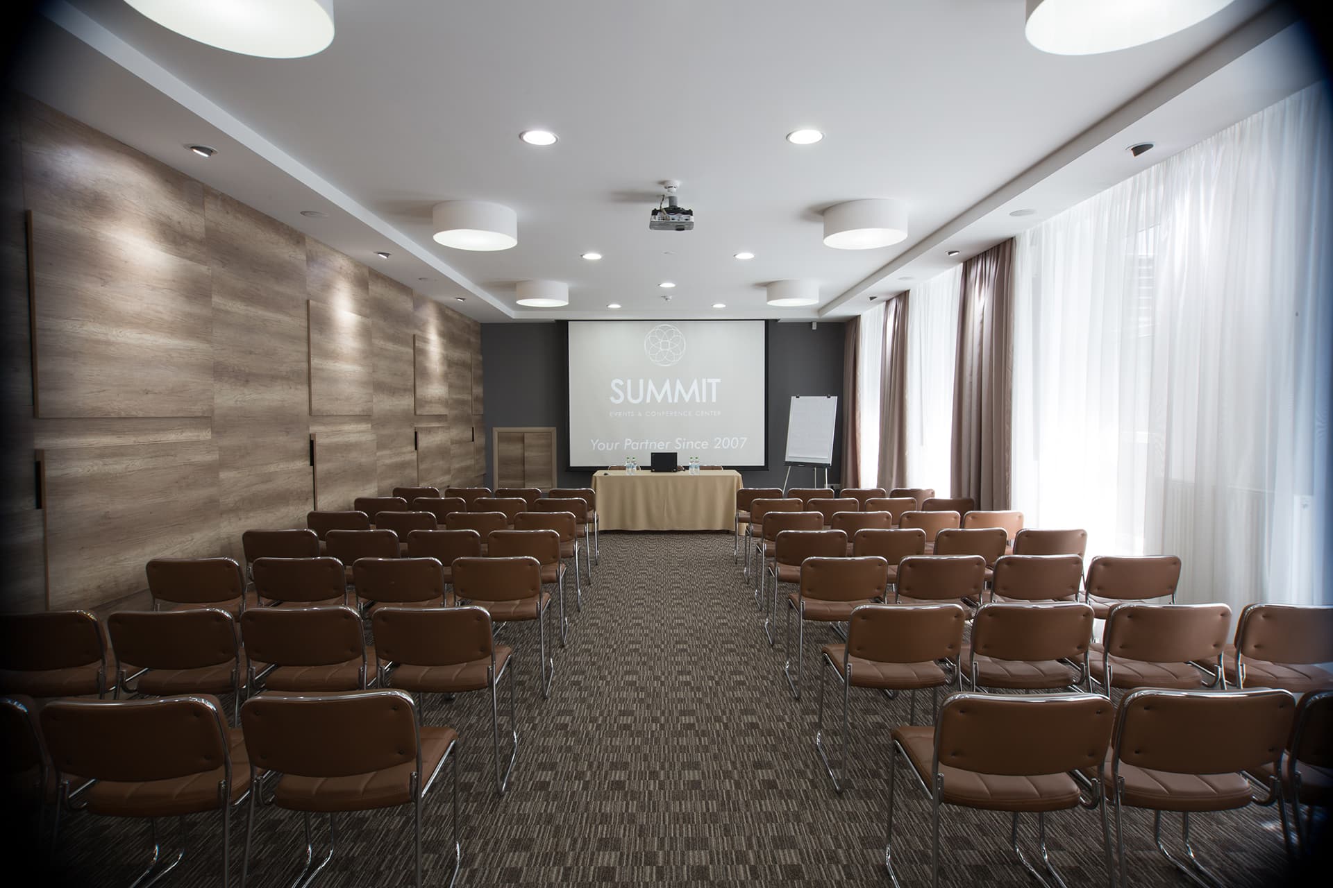 Summit Events - Sala New York – locație evenimente în Chișinău
