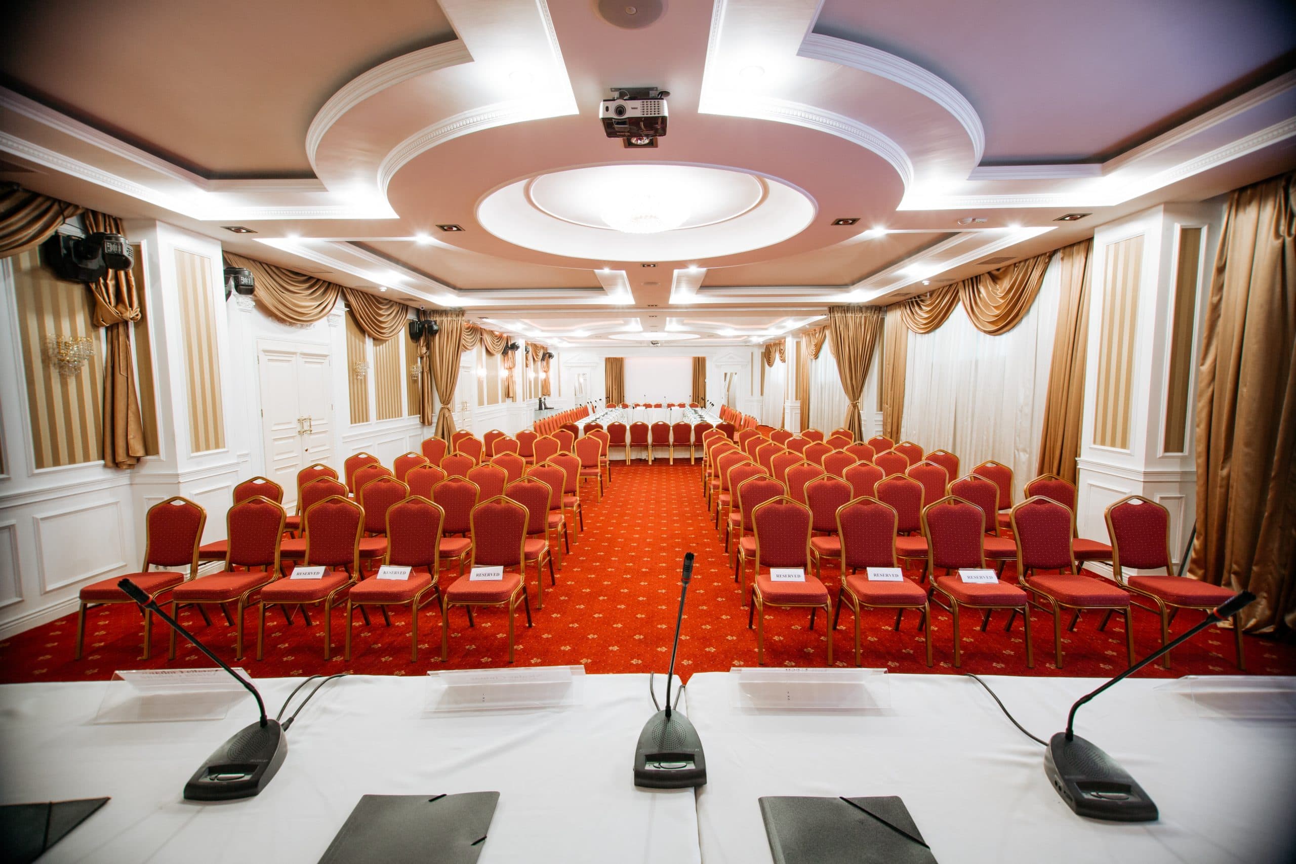 Summit Events - Sala Roșie – locație evenimente în Chișinău