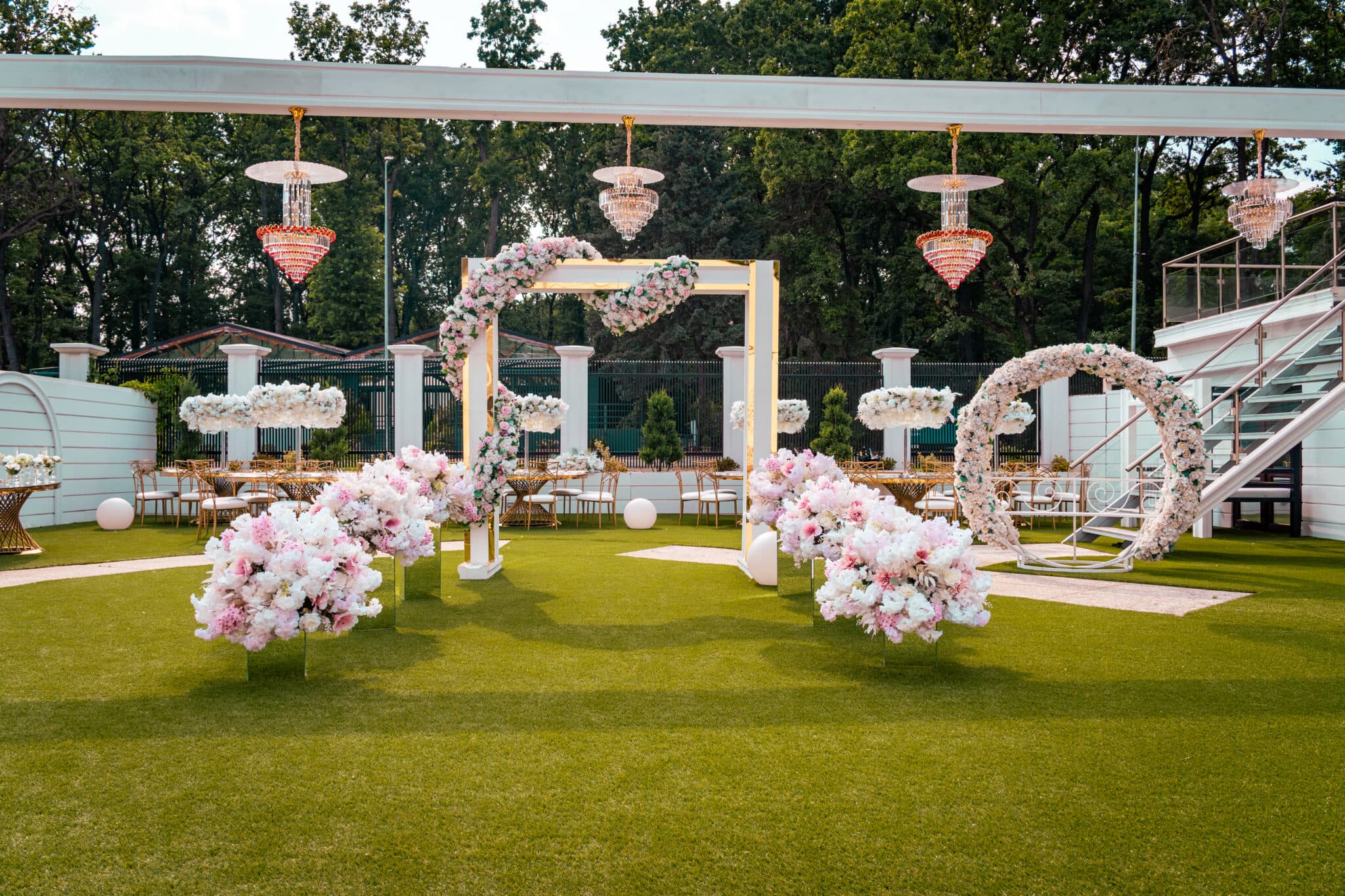Toya Concept - Eclipse Exclusive Venue, zona de ceremonie în aer liber — locație de evenimente în Pantelimon