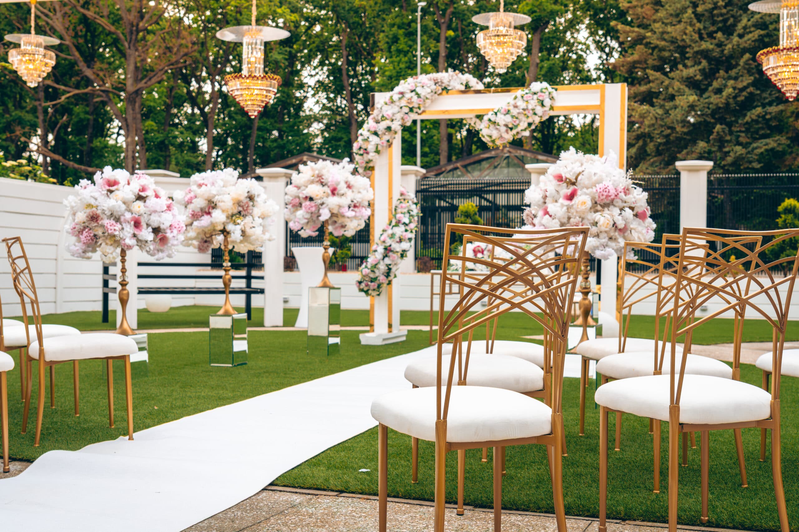 Toya Concept - Hulala Grand Ballroom, zona de ceremonie în aer liber — locație de evenimente în Pantelimon