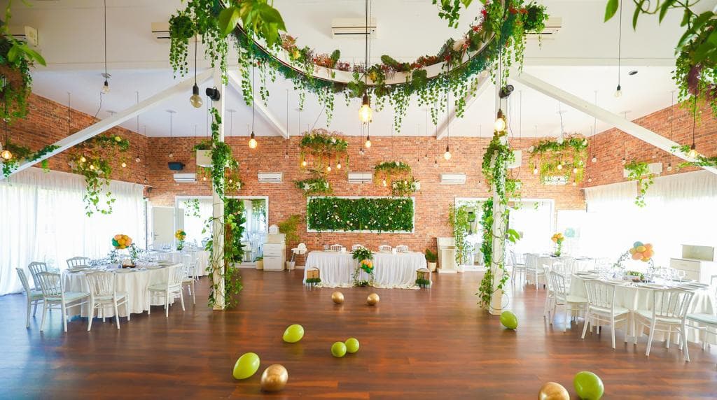 Vibere Salon Garden, sala de evenimente — locație de evenimente în București