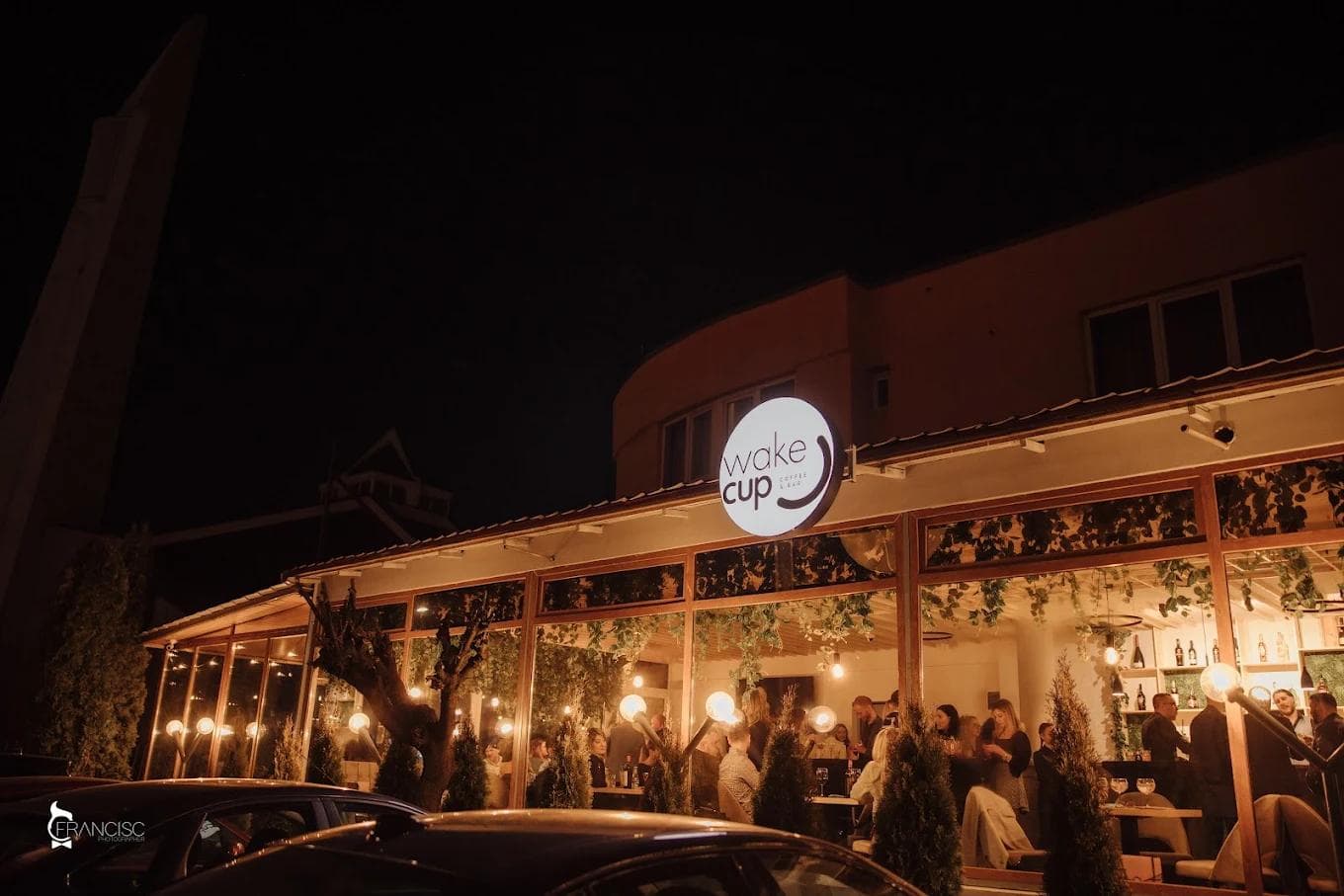 Wake Cup Coffee & Bar, exteriorul locației — locație de evenimente în Cluj-Napoca