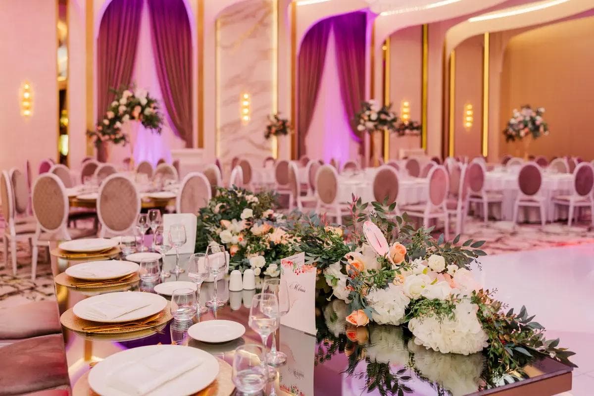 3 Stejari - Golden Oak – locație evenimente în Brașov | similar cu 3 Stejari - Diamond Oak