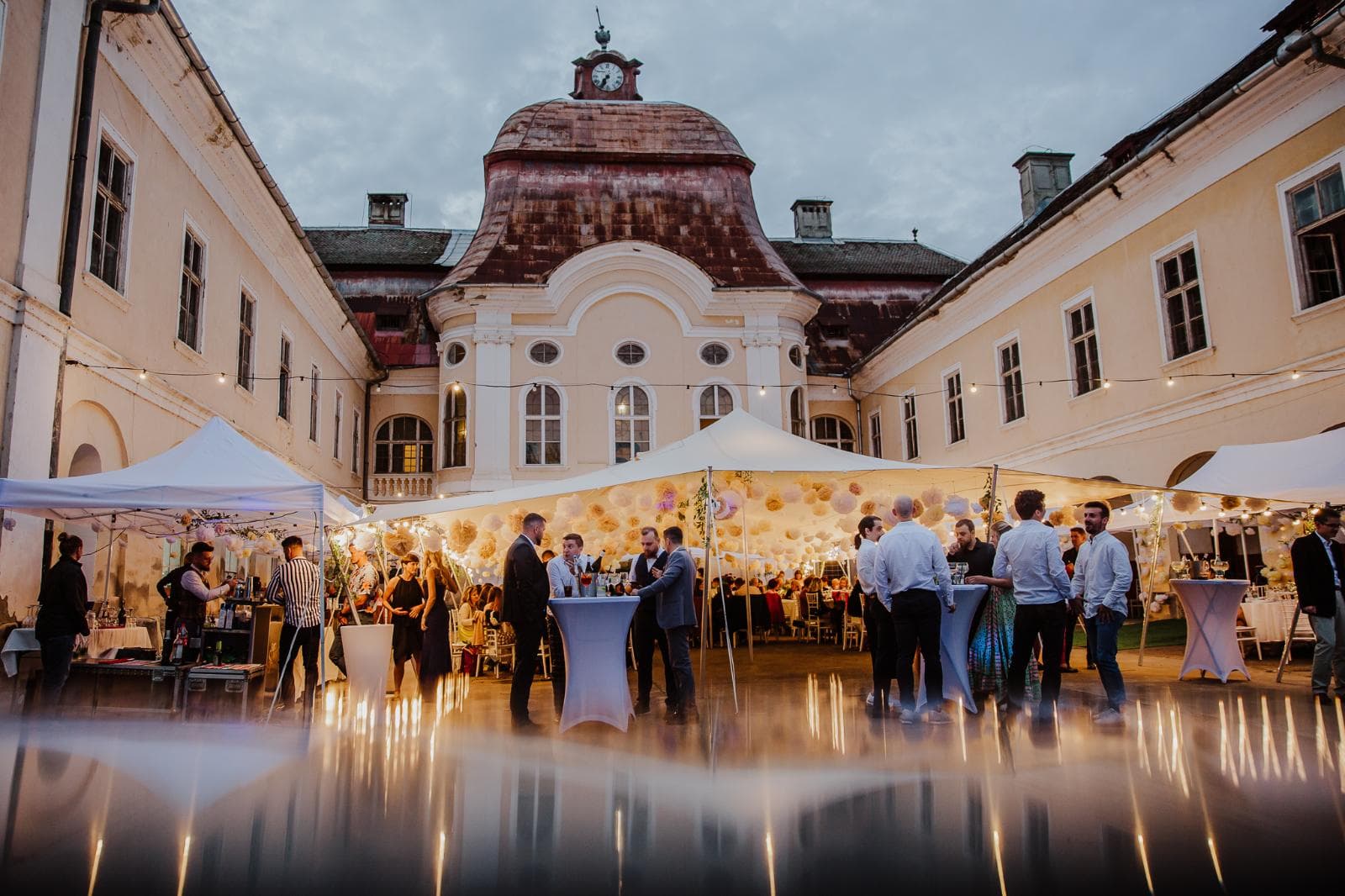 Castle Events, exteriorul locației — locație de evenimente în Gornești