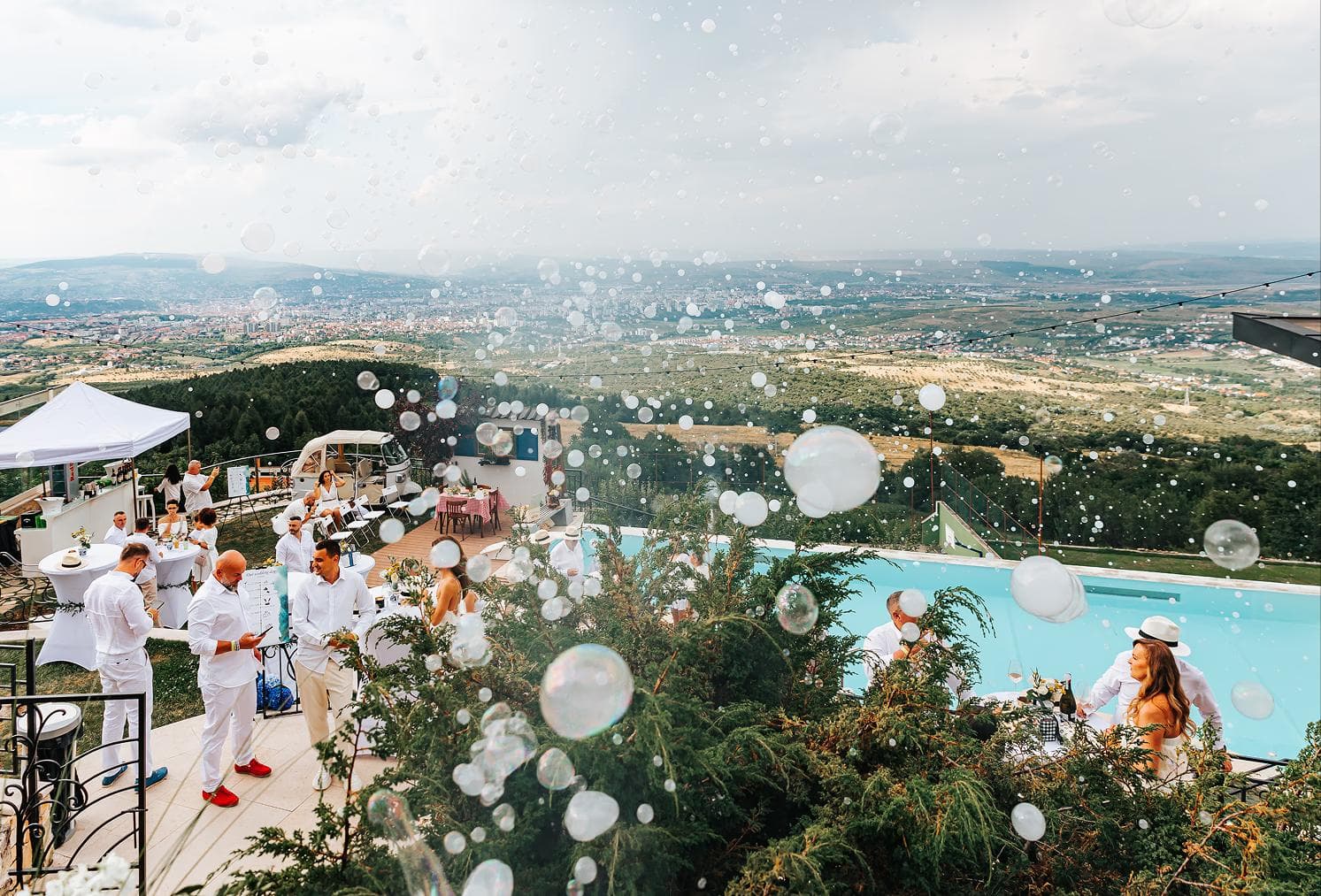 HillHouse pool & Lounge, piscina — locație de evenimente în Feleacu