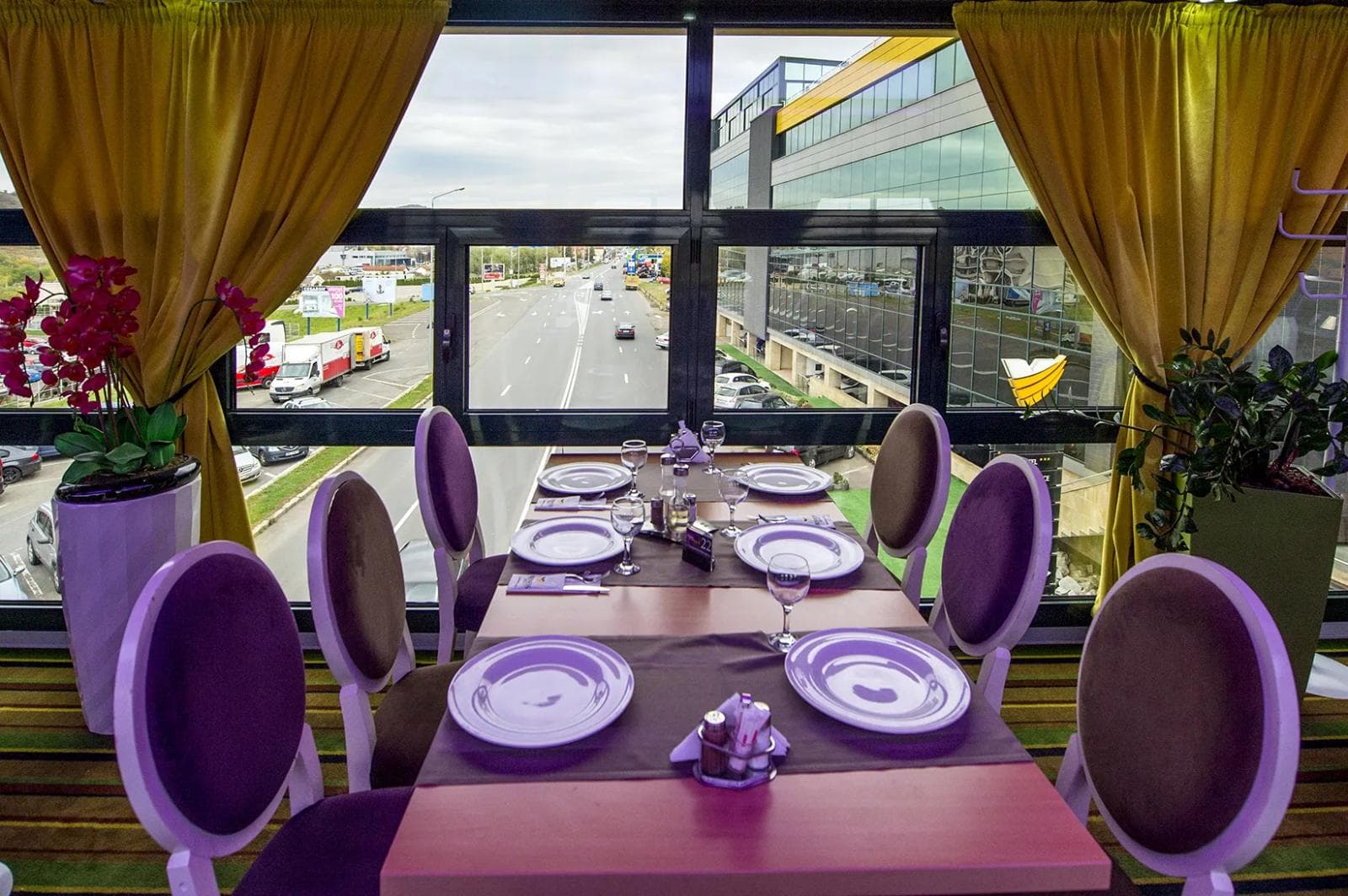 The Bridge Grill, sala de recepție — locație de evenimente în Târgu Mureș