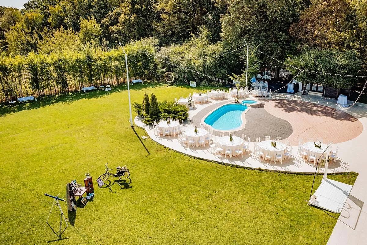 TreeHouse Lagoon, vedere aeriană — locație de evenimente în Coșoba