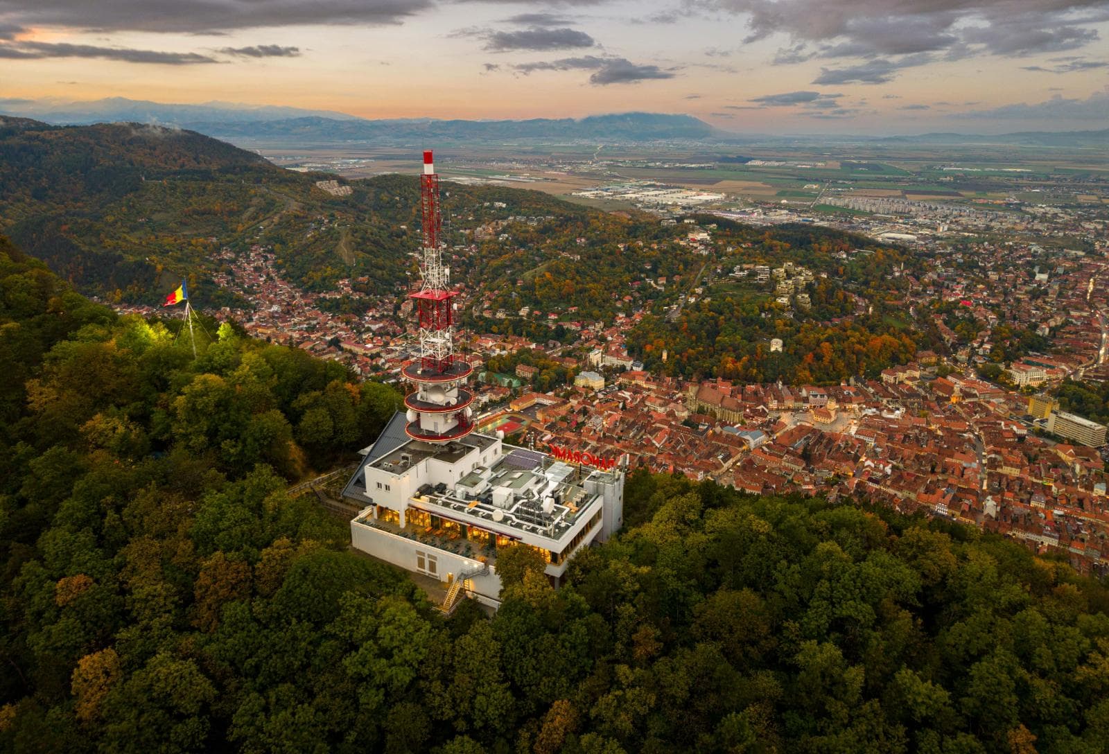 Restaurant Panoramic, vedere aeriană — locație de evenimente în Brașov