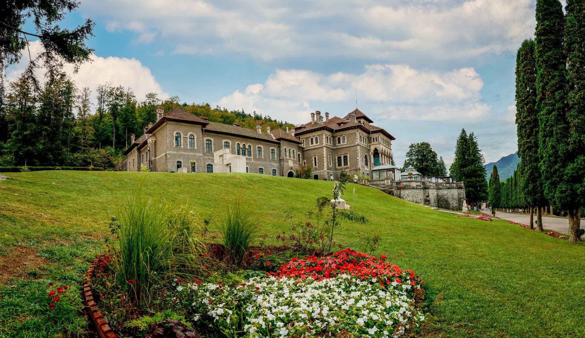 Cantacuzino Castle, grădina — locație de evenimente în Bușteni